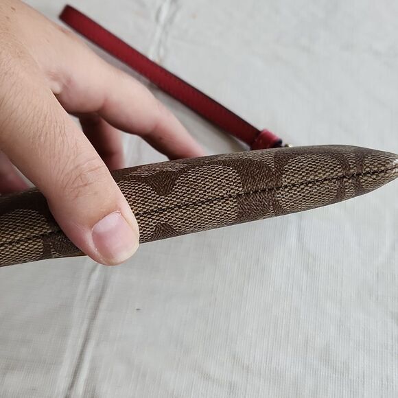 Like New! Coach Signature Brown Wristlet with Pink Accent Good Times - Picture 9 of 11